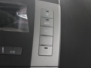 2013款劲悦版 2.0L 手动精英型 中控区