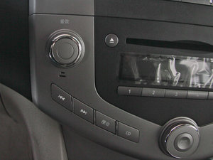 2013款劲悦版 2.0L 手动精英型 中控区