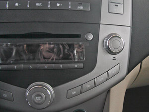 2013款劲悦版 2.0L 手动精英型 中控区