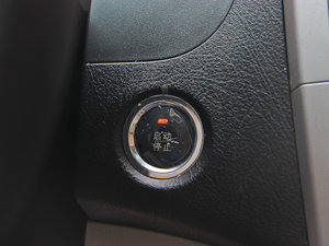 2013款白金版 2.4L 手动精英型 中控区