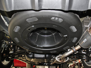 2013款白金版 2.0L 手动尊贵型 备胎