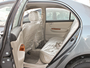 2013款1.5L 手动标准版 后排空间