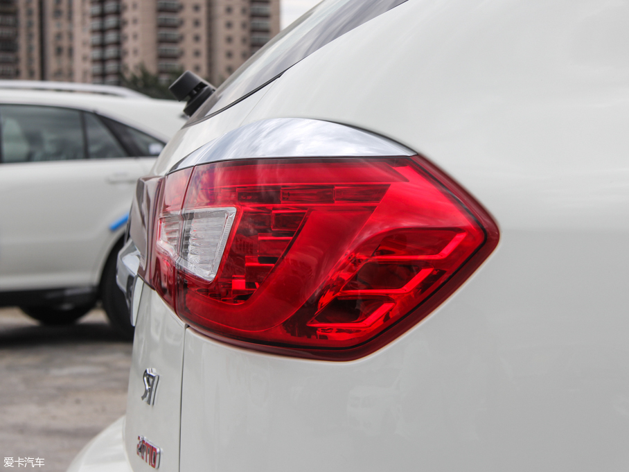 2015ȁS7  2.0TID 7Ş