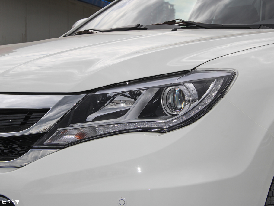 2015ȁS7  2.0TID 7Ş