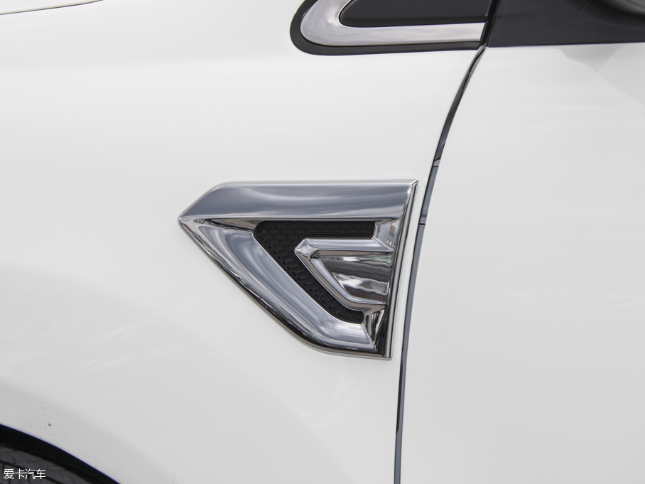 2015ȁS7  2.0TID 7Ş