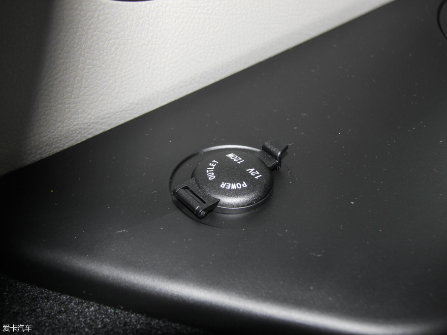 2015ȁS7  2.0TID 7Ş