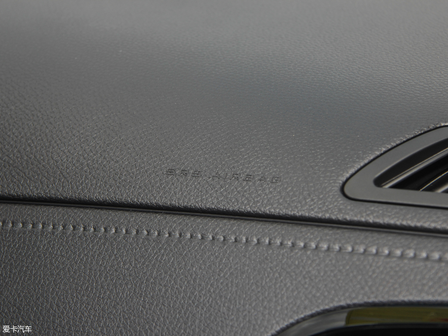 2015ȁS7  2.0TID 7Ş