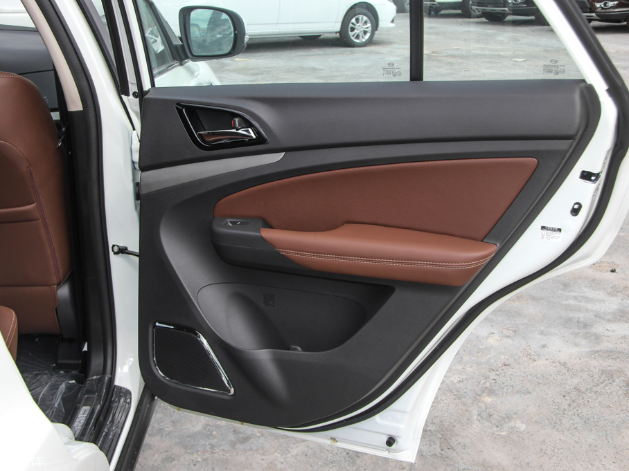 2015ȁS7  2.0TID 7Ş