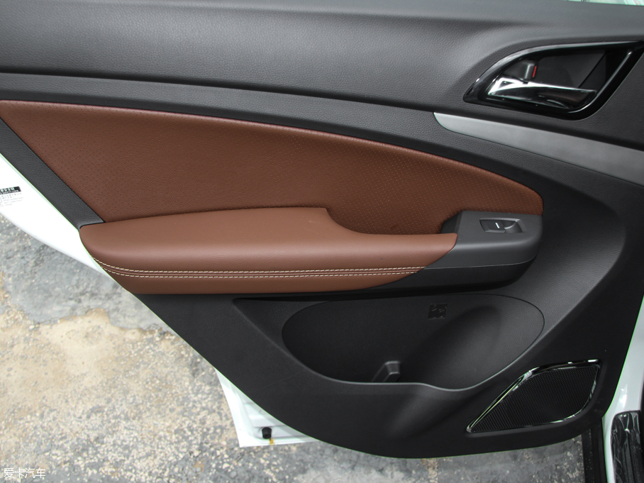 2015ȁS7  2.0TID 7Ş