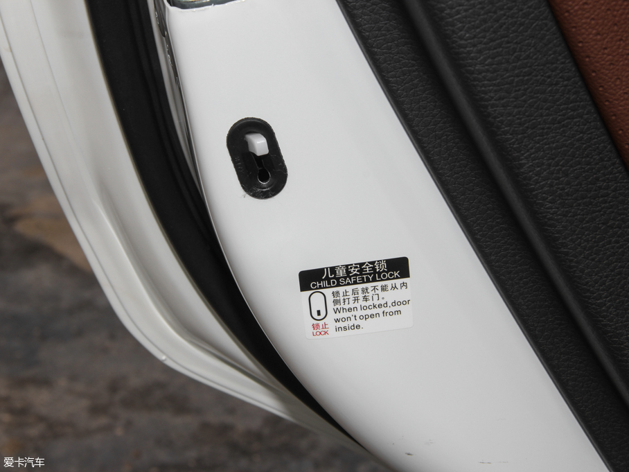 2015ȁS7  2.0TID 7Ş