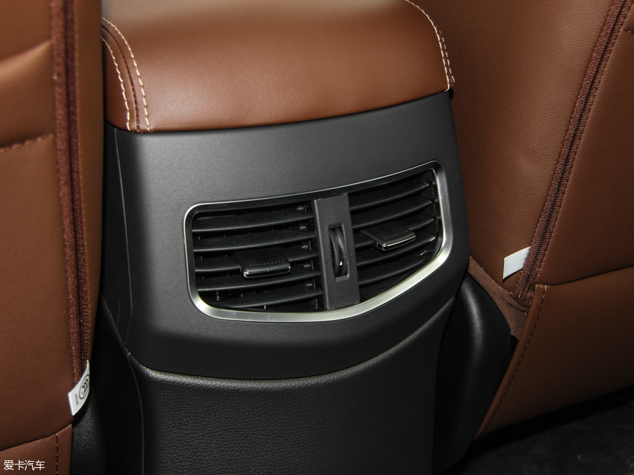 2015ȁS7  2.0TID 7Ş