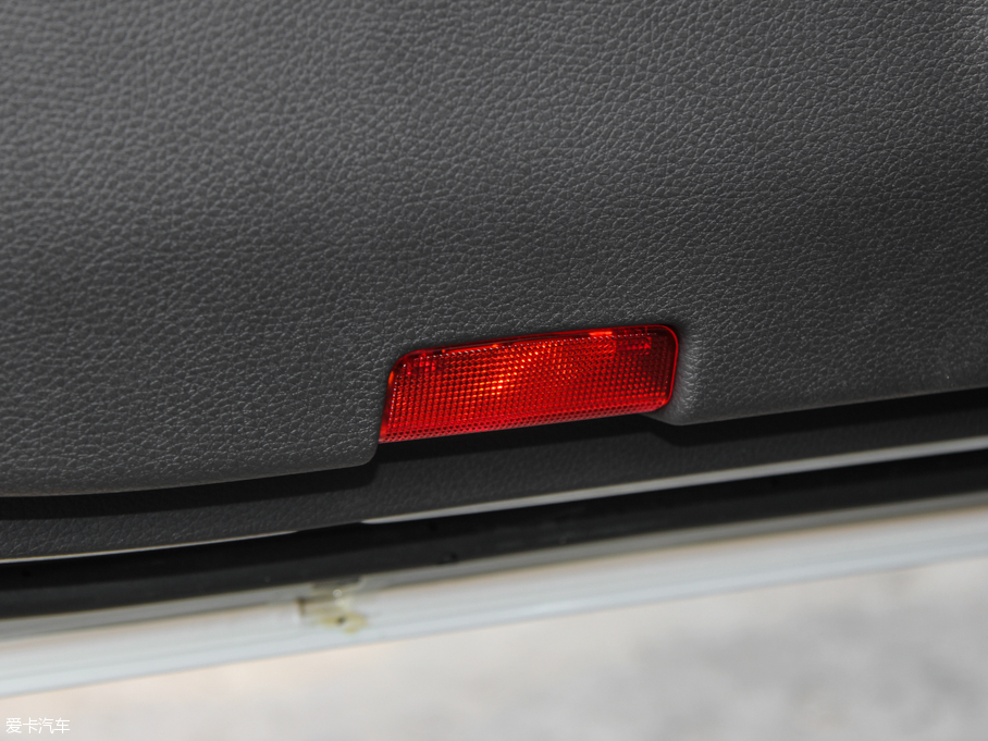 2015ȁS7  2.0TID 7Ş