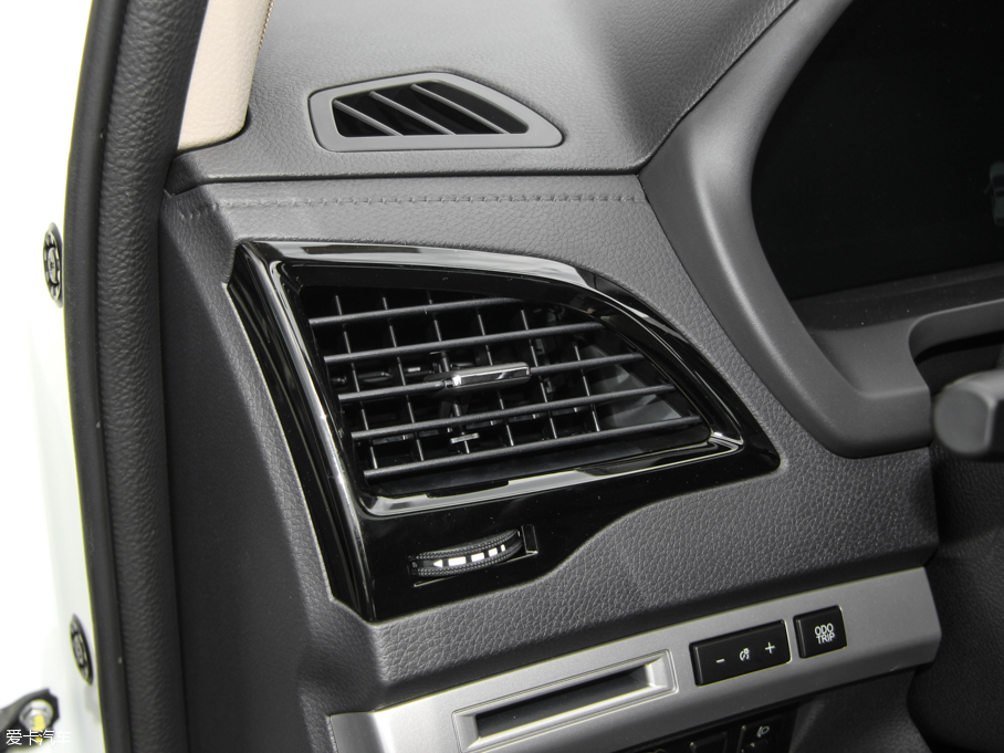 2015ȁS7  2.0TID 7Ş