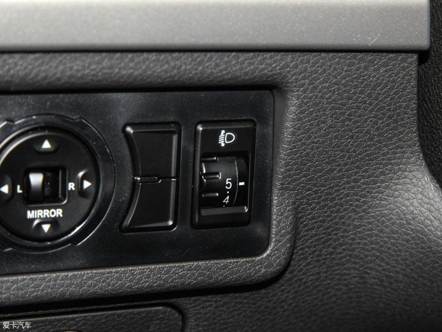 2015ȁS7  2.0TID 7Ş