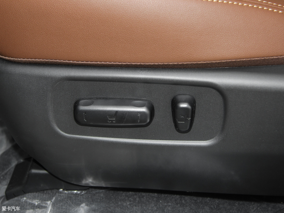 2015ȁS7  2.0TID 7Ş