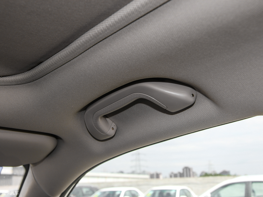 2015ȁS7 (j) 2.0TID 7Ş