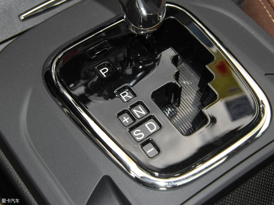 2015ȁS7  2.0TID 7Ş