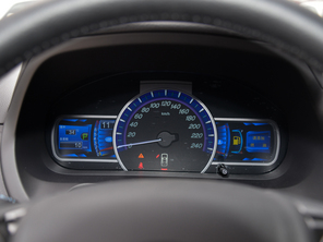 比亞迪汽車2015款比亞迪S7