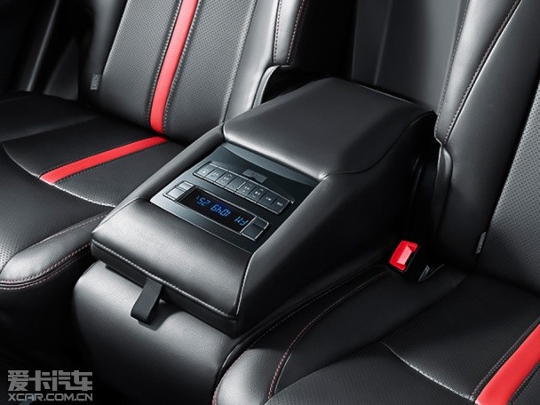 比亞迪汽車2015款比亞迪S7