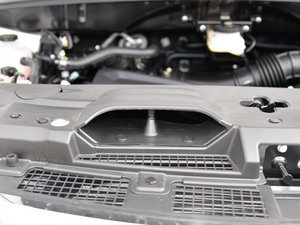 2015款升级版 2.0TID 7座尊贵型 其它