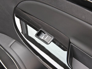 2014款1.5L 手动豪华版 中控区