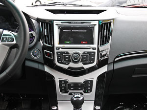 2014款1.5L 手动豪华版 中控台