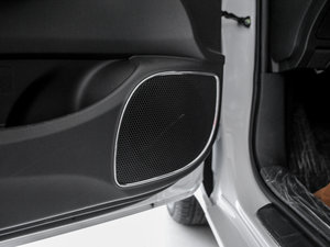 2014款1.5L 手动尊贵版 空间座椅