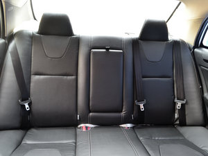 2014款1.5L 自动豪华版 空间座椅