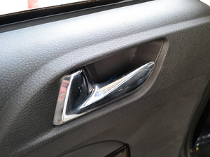 2014款1.5L 自动豪华版 空间座椅