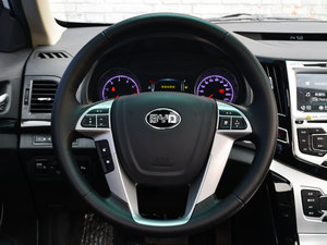 2014款1.5L 自动豪华版 中控区