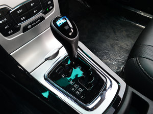 2014款1.5L 自动豪华版 中控区