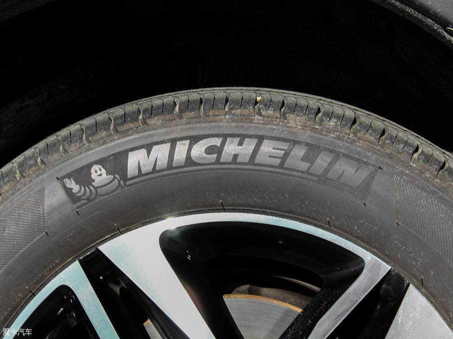 2015Դ 2.0T (q)F(ϰ)