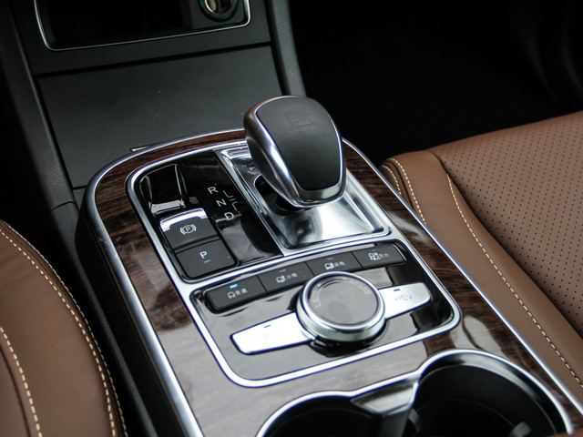 比亞迪汽車2015款唐