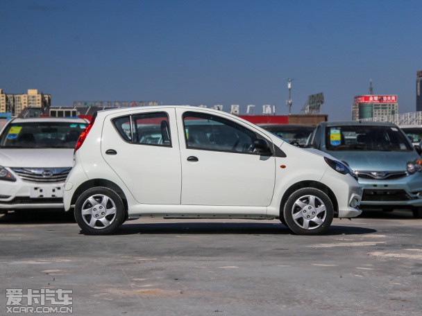 比亞迪汽車2015款比亞迪F0