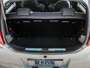 2015款1.0 手动铉酷型 行李厢空间
