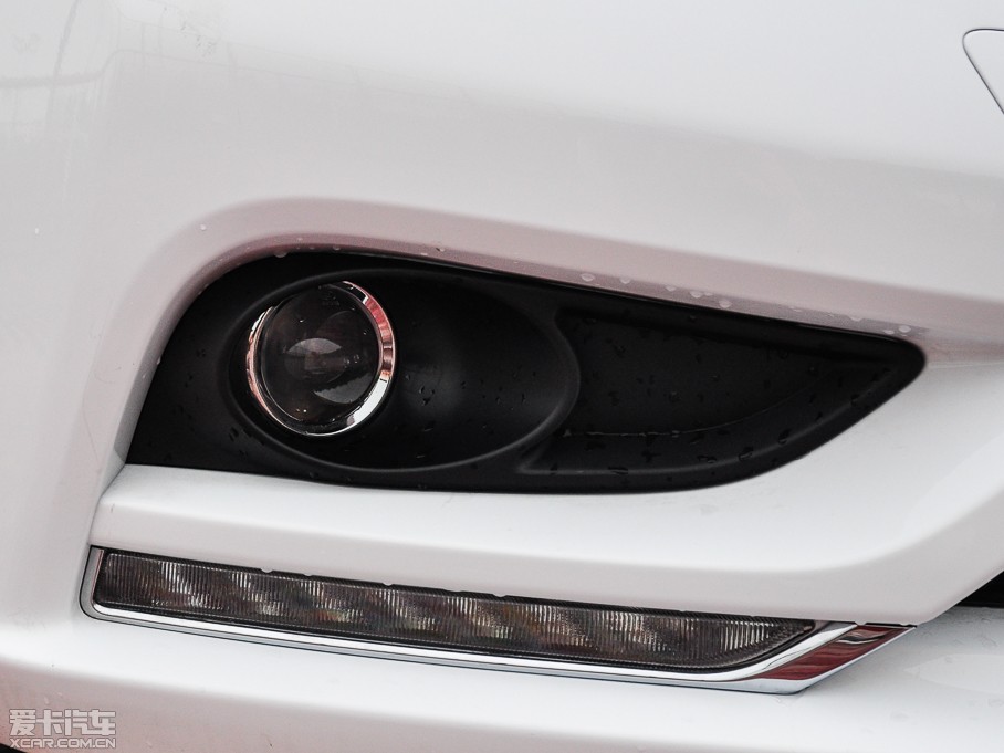 2015�����J 1.5L �ԄӺ��A��