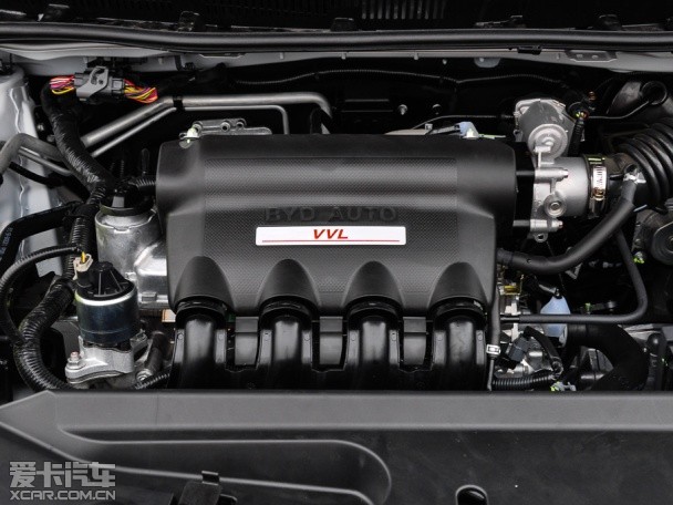 比亞迪汽車2015款速銳