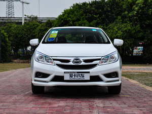 2015款1.5L 自动豪华型 正前