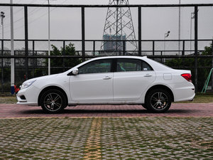 2015款1.5L 自动豪华型 正侧（左）