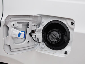 2015款1.5L 自动豪华型 油箱盖