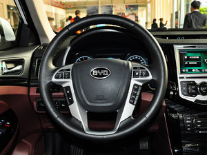2015款1.5L 自动豪华型 方向盘