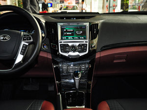 2015款1.5L 自动豪华型 中控台