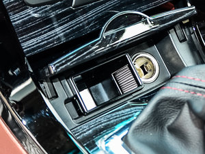 2015款1.5L 手动豪华型 中控区