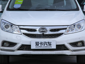 2015款改款 1.5L 手动舒适型 中网