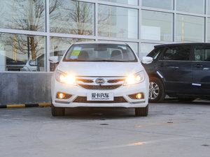 2015款改款 1.5L 手动舒适型 细节外观