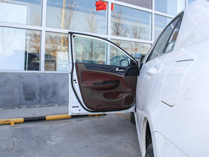 2015款改款 1.5L 手动舒适型 驾驶位车门