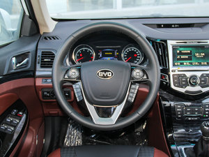2015款改款 1.5L 手动舒适型 方向盘