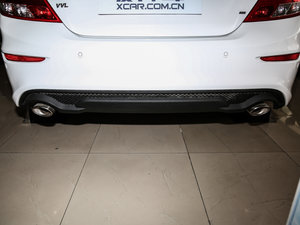 2015款改款 1.5L 手动豪华型 排气管