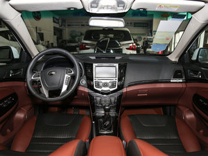 2015款改款 1.5L 手动豪华型 内饰全景