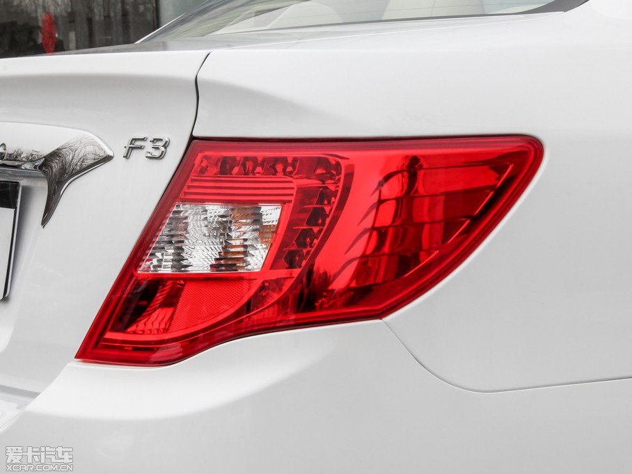 2015ȁF3 (ji)ܰ 1.5L քӺA